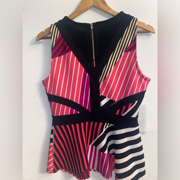 Worthington Top - Picture 2 of 5